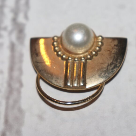✨🤍🎀 VINTAGE GOLD & PEARL SCARF CLIP · 1.5" WIDE - Picture 1 of 4